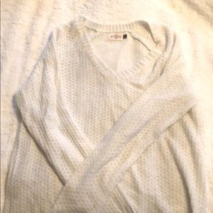 Large white SO kohl’s sweater